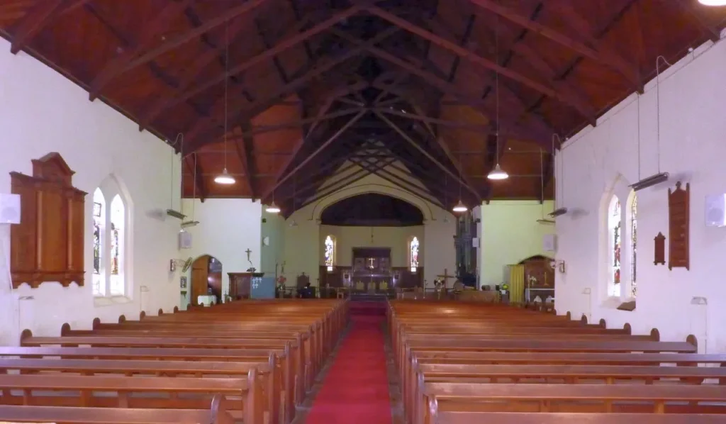 Sbcs churchinterior02